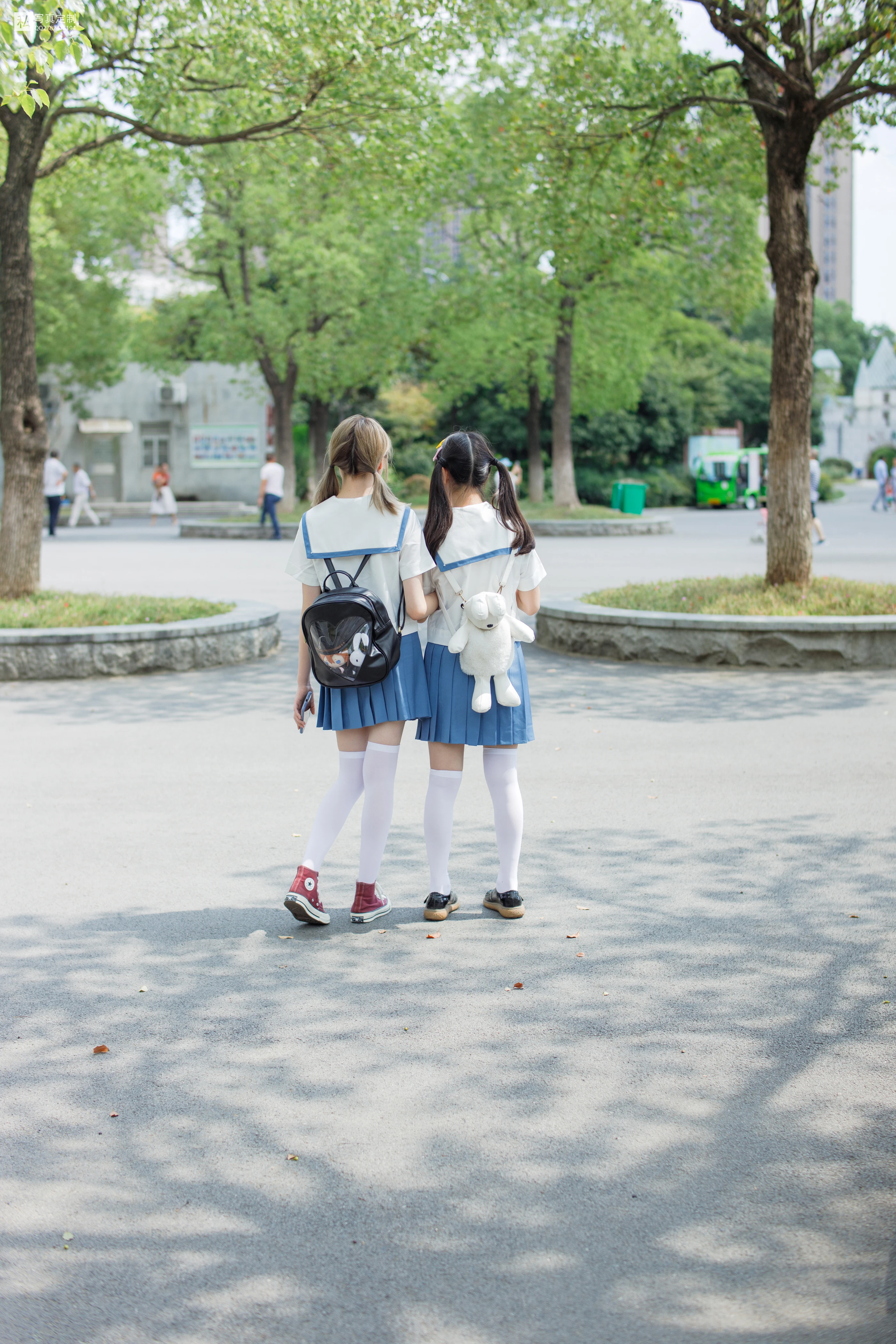 森萝财团 JKFUN-025 默陌&Aika  80D白丝过膝袜 [93P]插图6